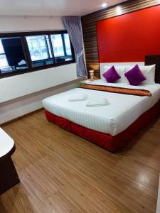Patong Max Value Hotel