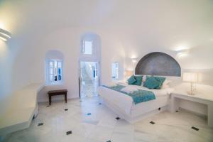 Anteliz Suites Santorini Greece