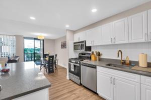 Arlington 2BR Furnished Apartment in Crystal City apts