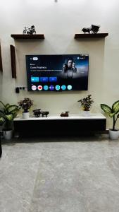 Lavish 3bhk near US embassy,Gachibowli