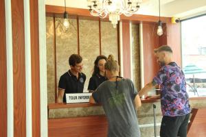 Vangvieng Night Market Resort