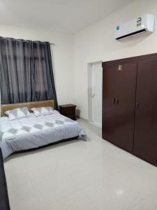 شقة غرفتين وصالة عوقد Two-Bedroom Apartment in Awqad
