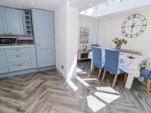 Delightful Dorset House By Wareham River