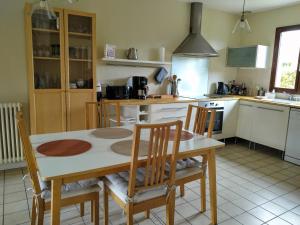 Belle et grande maison familiale à Cabourg, 7 pers et 1 bébé, proche Hippodrome