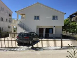 Apartments Ruzic - Рогозниця