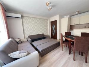 OKOLCHITSA - Stylish and Cozy Apartment