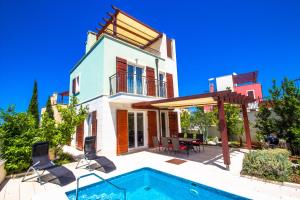 4 star cabană Vila Zora Splitska Croaţia