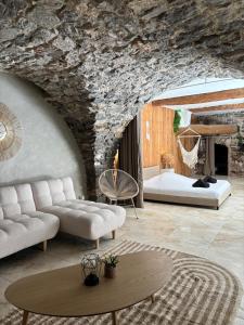 Suite l'Écrin Caché avec billard et baignoire îlot - 3hvězdičkové hotely ve městě Anduze