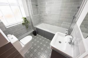 3 Bed 2.5 Bath Detached House,Parking,Pet Friendly