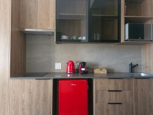 Emerald Studio Menlyn Maine