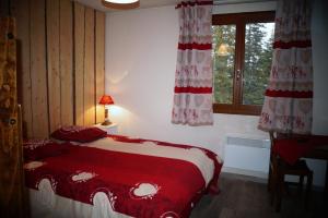 Hotels Hotel - Restaurant Le Blanchon : photos des chambres
