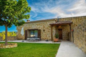 Maisons de vacances Mas Mont-Laure Jacuzzi, Pool & Tranquility : photos des chambres