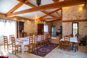 Maisons de vacances Mas Mont-Laure Jacuzzi, Pool & Tranquility : photos des chambres