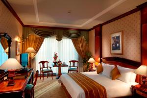 Executive Room room in Carlton Palace Hotel