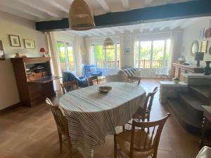 Maisons de vacances Les rives enchantees : photos des chambres