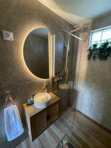 Maisons de vacances Memories Loft and Spa - Paris : photos des chambres