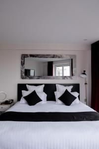 Hotels Hotel Le Chat Noir : photos des chambres