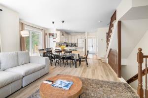 Townhouse on the Golf with Pool Access Aiglon 1666
