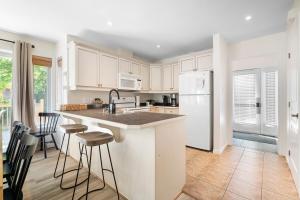 Townhouse on the Golf with Pool Access Aiglon 1666