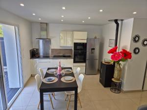 Évasion et confort maison 8 couchages avec piscine