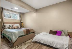 Beautifully Finished Basement Suite, Shared Entrance, SW Edmonton