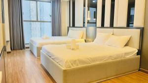 River View Apartment near Ben Thanh Free Netflix Gym High Floor