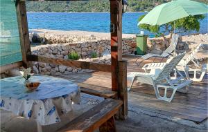 Amazing Home In Zizanj With Wifi
