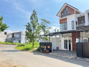 MP Villa Boulvard 43 Malang