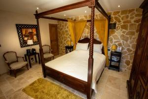 La Fontaine Dorée - Jacuzzi, Piscine & Vue