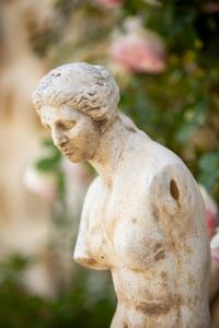 Appartements La Fontaine Doree - Jacuzzi, Piscine & Vue : photos des chambres
