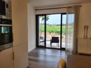 Villas Villa neuve calme - piscine privee - vue sur les vignes : photos des chambres