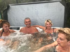 Appartements Charmant logis neuf equipe/Piscine/SPA/Sauna/Gym : photos des chambres