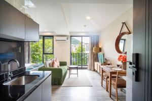 芭东TheDeck220精装一卧室公寓 近芭东海滩Bangla江西冷