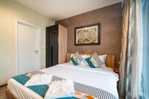 芭东TheDeck220精装一卧室公寓 近芭东海滩Bangla江西冷