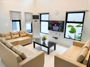 Halika Villa & Capitolo events place near BGC