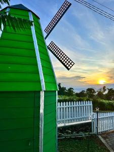 Holand style Vila Comfy for Family blue