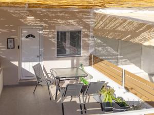 Fifikas Beachside House