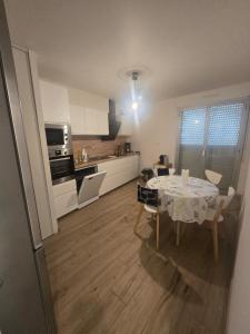 luxueux appart moderne et spacieux, parking plage