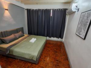 Charoen Nakhon 48 House