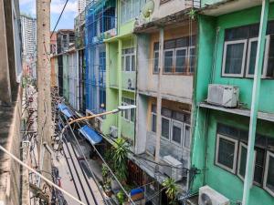 Charoen Nakhon 48 House