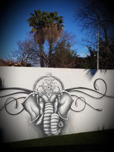 Maison avec Piscine privée chauffée 9X4m Clim TV grand ecran location saisonnière de vacances été proche plage et centre ville sud montpellier