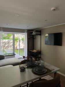 Cozy apartment in Kadriorg