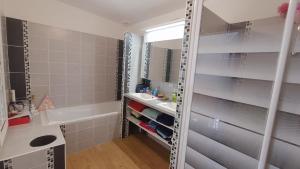 Maisons de vacances Maison loft Cote de Granit Rose : photos des chambres