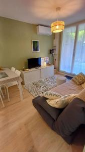 Appartements Plein centre a 3 mn a pied de la plage : photos des chambres