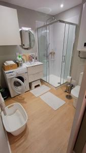 Plein centre à 3 mn à pied de la plage