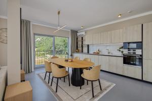 Sea Breeze Residence