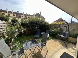 Appartements Studio 100 m from the beach! : photos des chambres