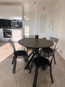 Riviera Rêve, Antibes