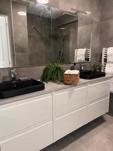 Riviera Rêve, Antibes