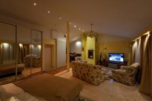 Daugava rrlux Penthouse with fireplace and free parking